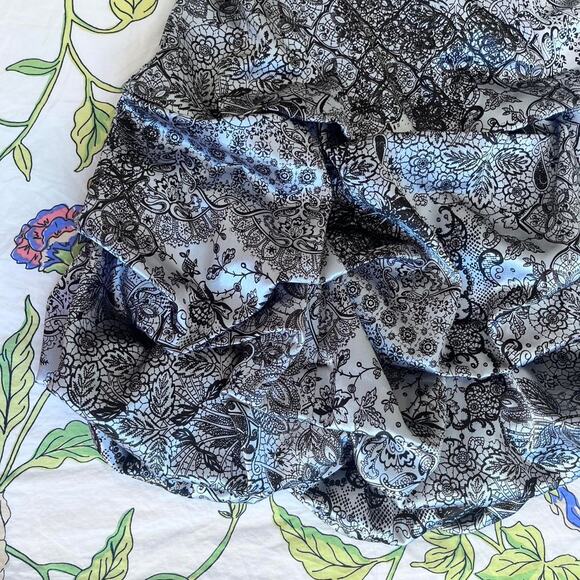 Grey and silver ruby rox - Picture 3 of 5